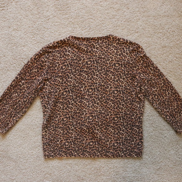 Leopard Printed Button Front Cardigan - Picture 4 of 4
